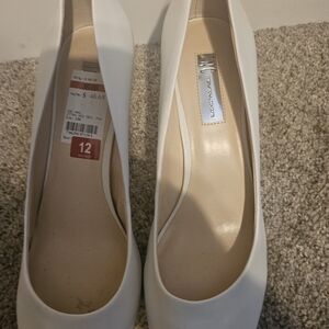 INC International Concepts White Heels